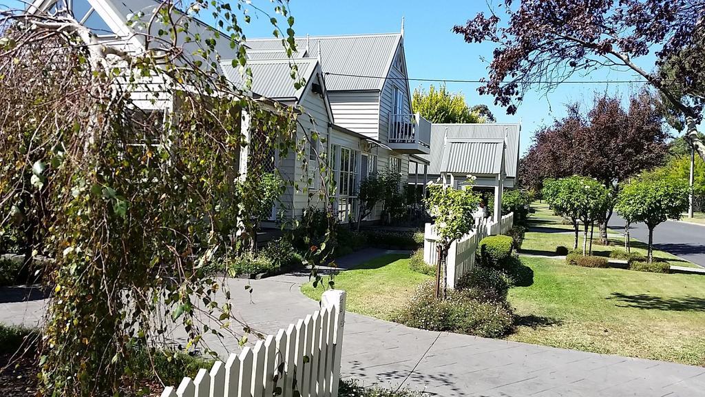 Creek Cottage Bed And Breakfast Traralgon Εξωτερικό φωτογραφία