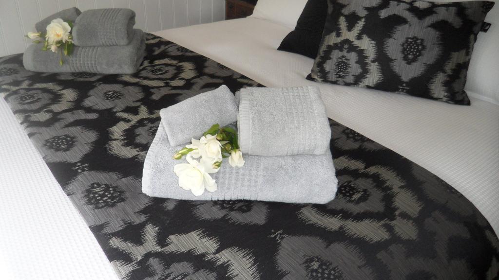 Creek Cottage Bed And Breakfast Traralgon Δωμάτιο φωτογραφία